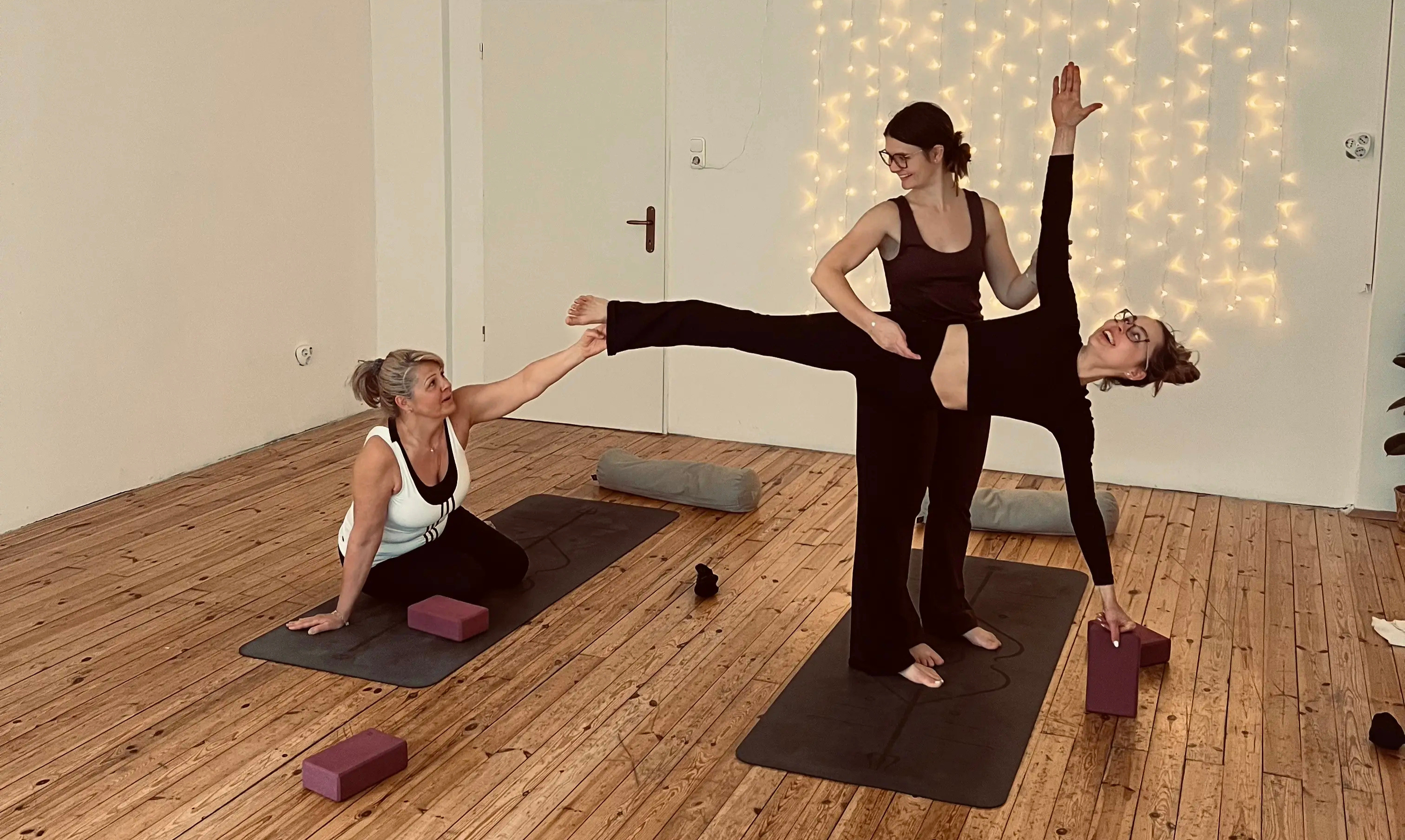 Egyéni jógaóra - Csoportos gyakorlás támogató környezetben